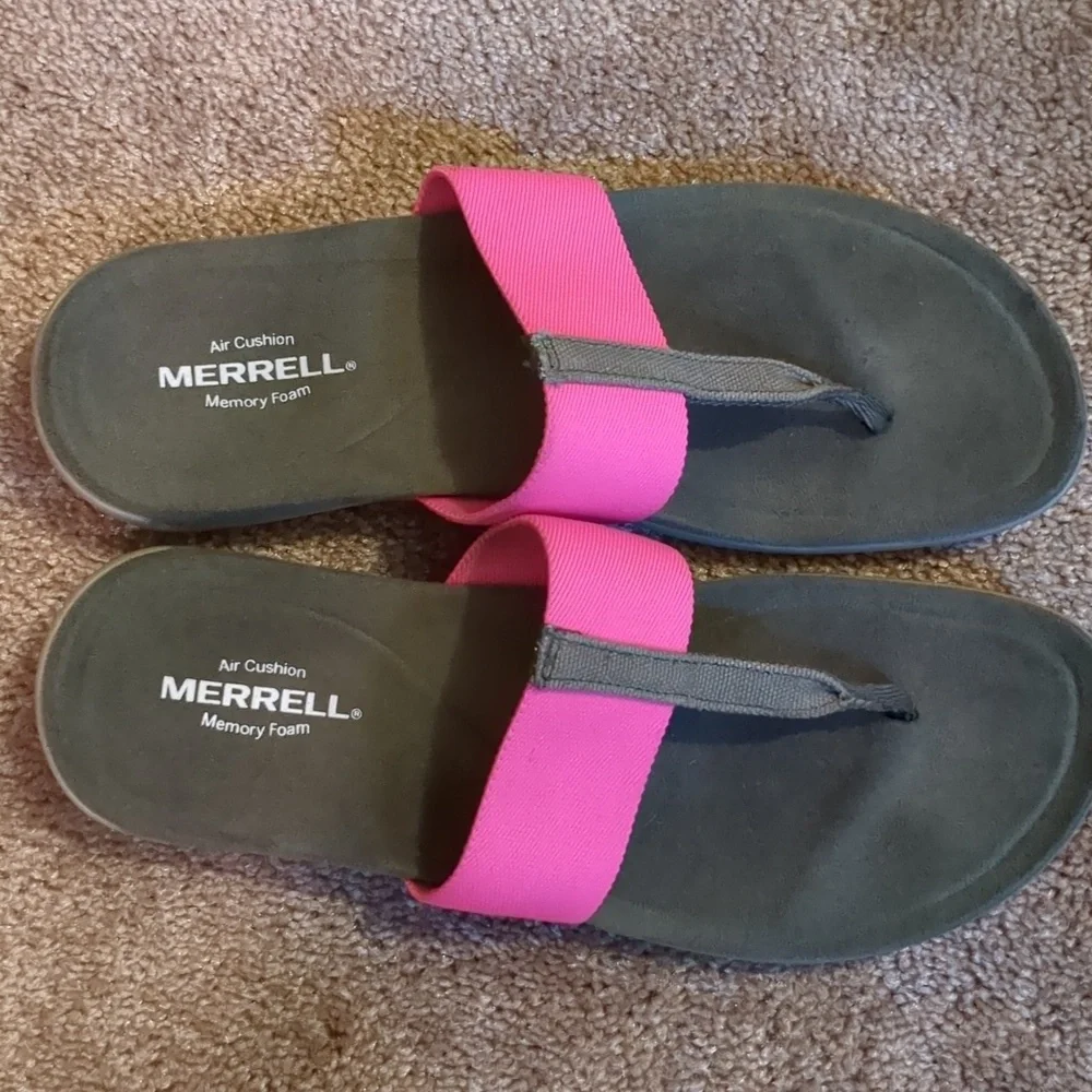 Merrell Fuchsia and Olive Sandals - Picture 2 of 3